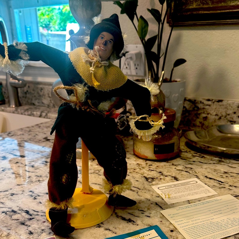 Wizard of Oz Scarecrow and Plastic Stand
